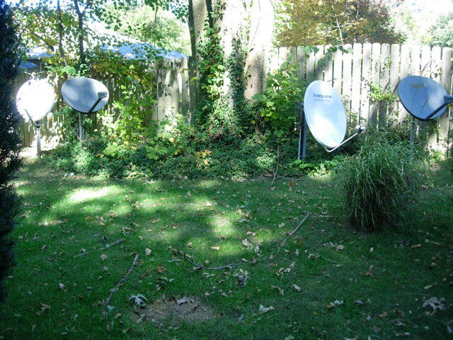 Satellite Dishes 002.jpg