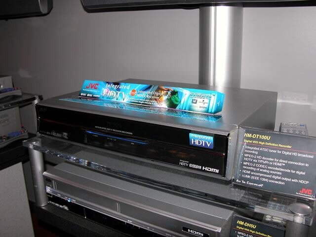 CEDIA-JVC-DVHS_big.jpg
