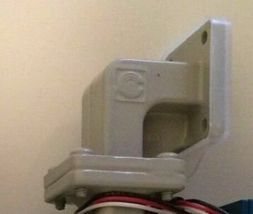 Missing Ku elbow with the 4 x Torx screws.JPG