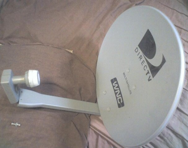 P3_Dish-SingleLNB_04-08-07_1218.jpg