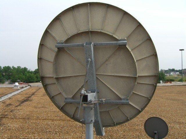 prodelin-1-8-m-mount-rear.jpg