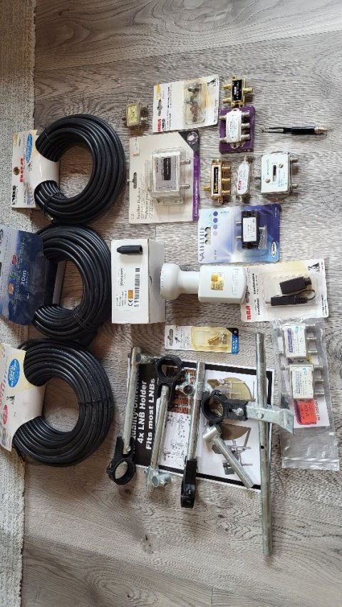 Sat accessories.jpg