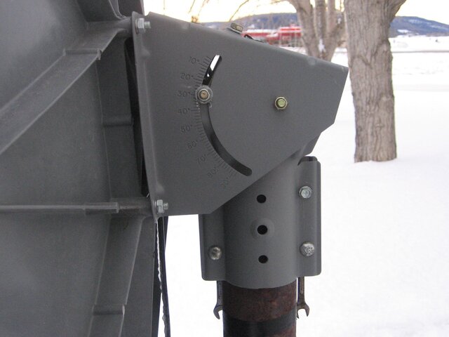mounting on BUD pole.jpg