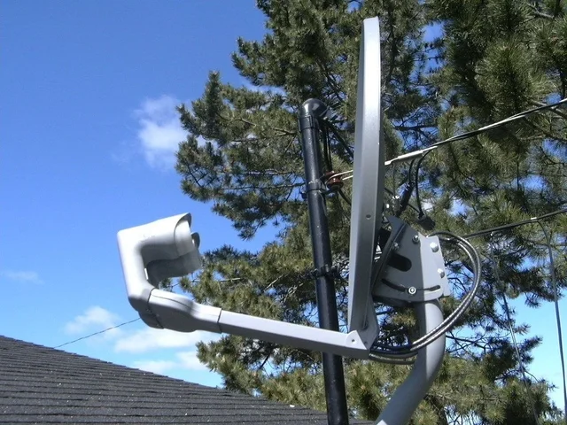 Bell ExpressVu 30-05-04.webp