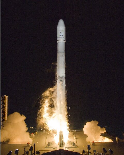 satlaunch.jpg