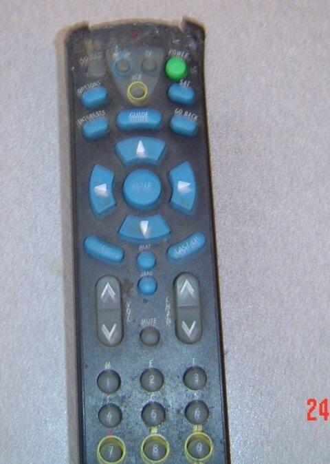 remote-top.jpg remote-top.jpg
