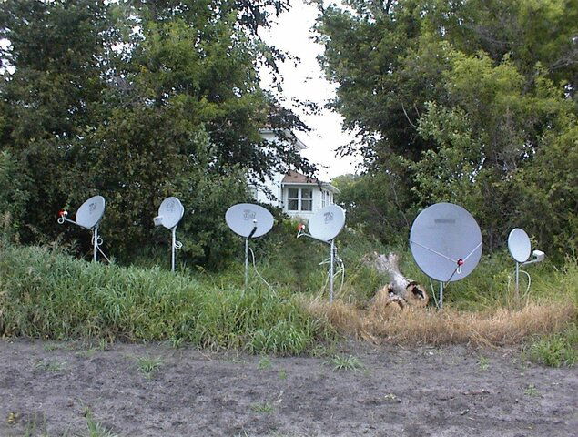 Dish array_1.jpg