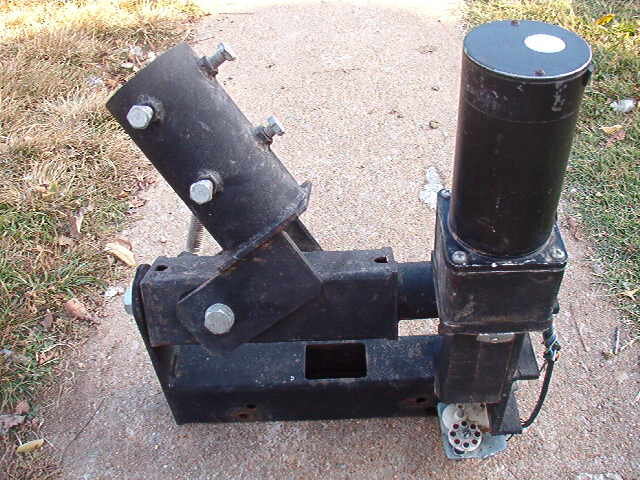 H H Dish Mover 002.jpg