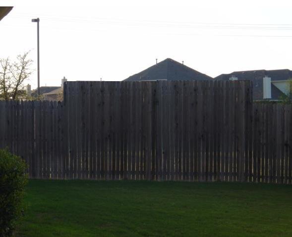 Rasie That Fence.JPG