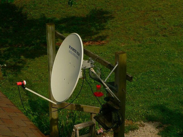 Sat Fortec .9m and HH90b.JPG