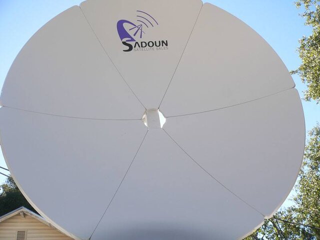 28-dish-attached-to-mount.jpg