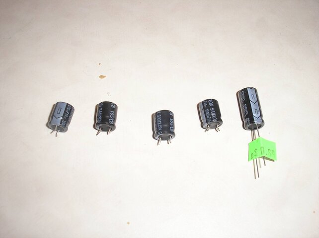SV8000 Replace 4 Capasitors 2.jpg.JPG
