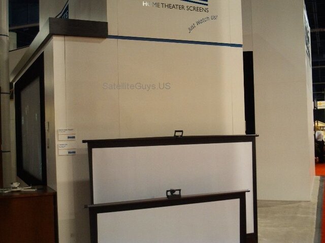 DA-LITE screens 1.JPG