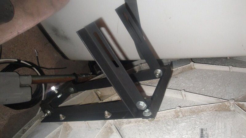 dish bracket.JPG