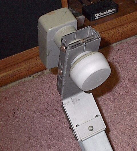 HOLDER2.jpg
