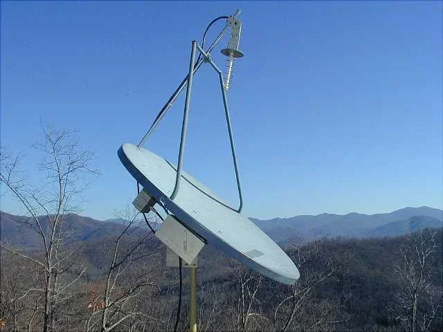 Dish_w4wsr_Inverted_mount_PrimeStar.webp