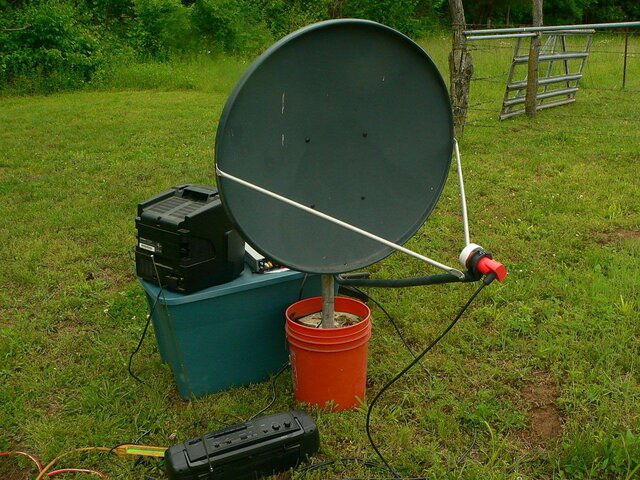 Sat Hispasat JBU dish May-2010d.JPG