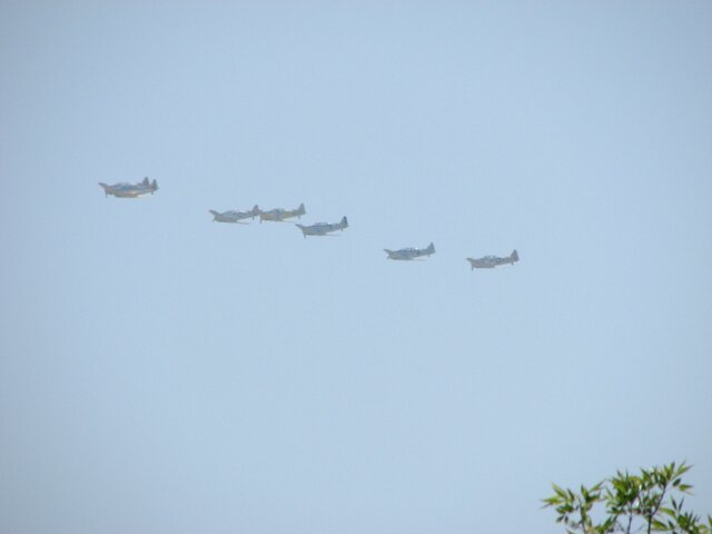 Memorial Day Flyover, 2010 001.jpg