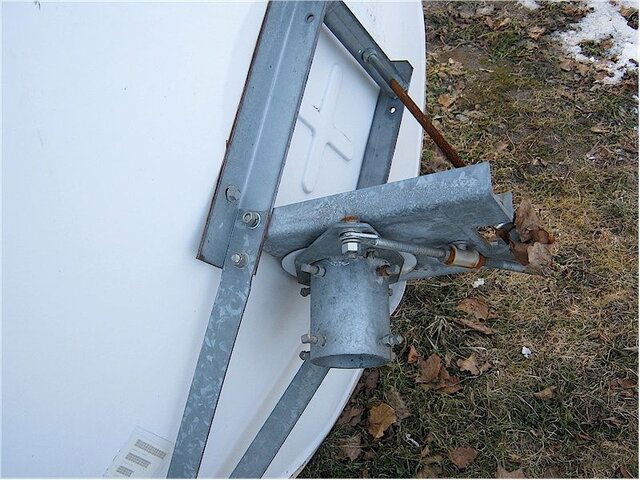 Hughes dish 3.jpg