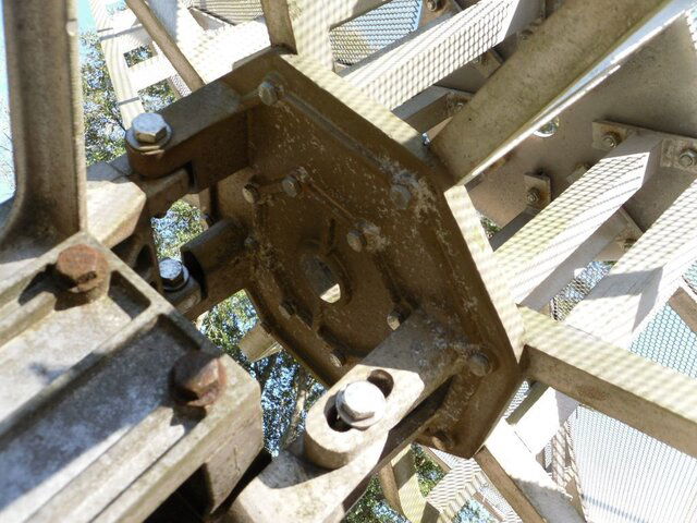 Bottom side of bottom plate.jpg