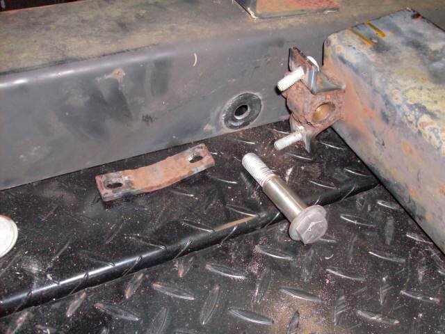 Under the hood 003.jpg