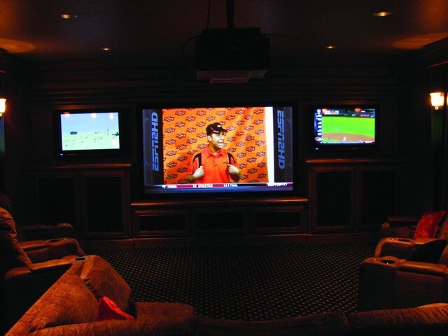 Projector-Room1-1024x768.jpg
