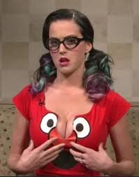 katy elmo cleavage.jpg