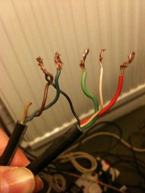 1 Wires IMG_1333.JPG 1 Wires IMG_1333.JPG