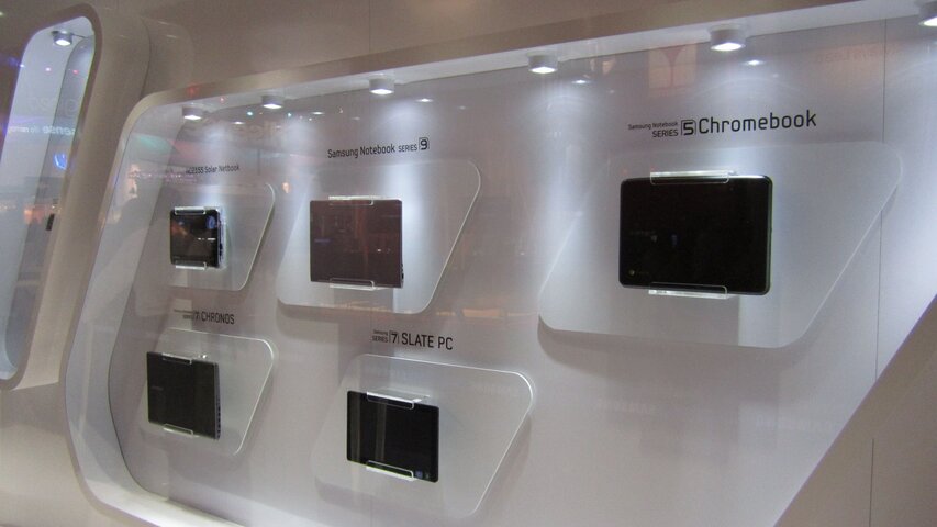 Samsung Notebook Series.JPG