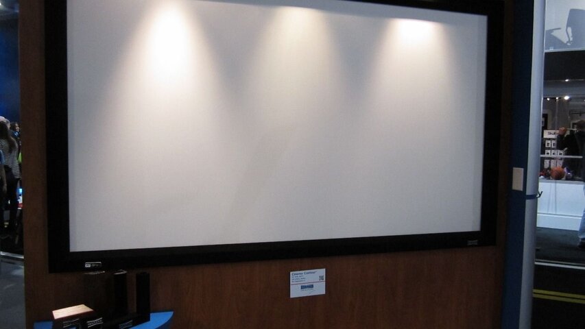 Da-lite 92 inch Cinema Contour.JPG