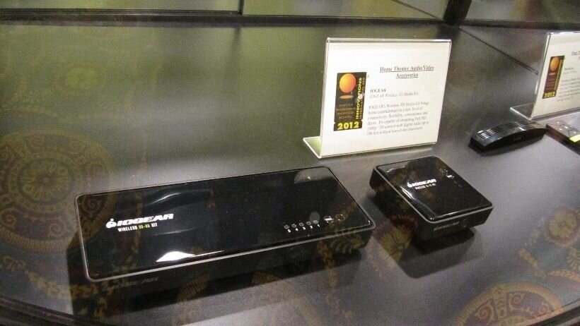 Award Winner - IOGear Wireless 3D transmitter.JPG