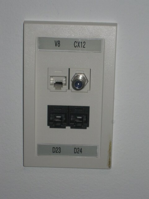 04-Wall Jack.JPG