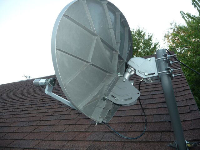 satellite dish 006.JPG