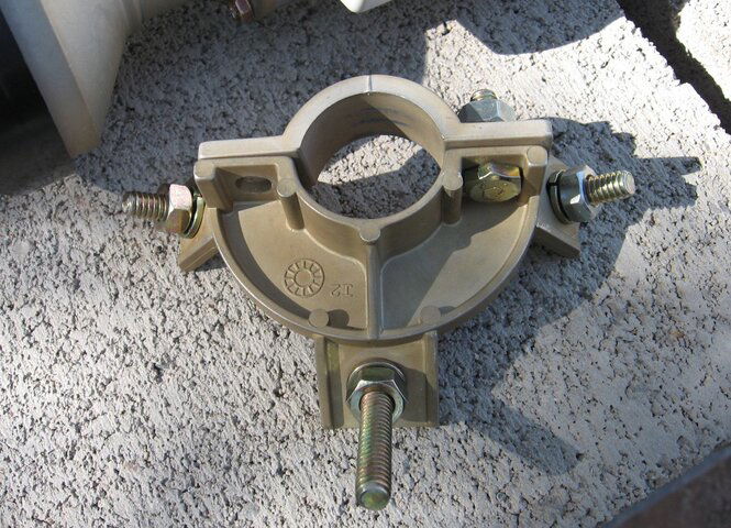 bracket bottom.jpg