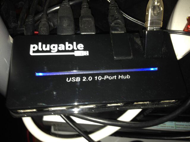plugable hub.JPG