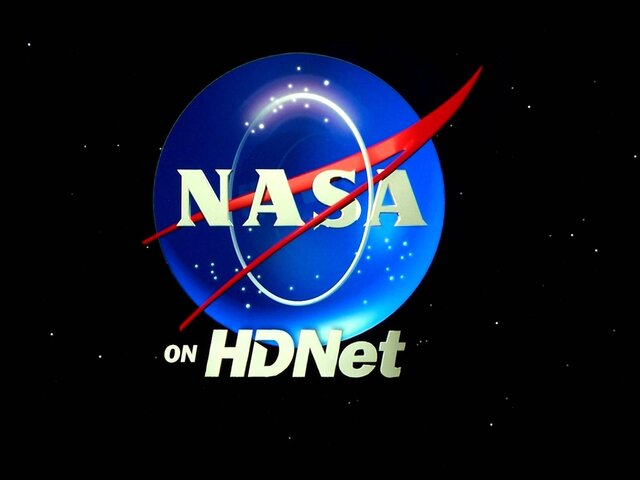 070406 Shuttle Launch Into Screen.jpg