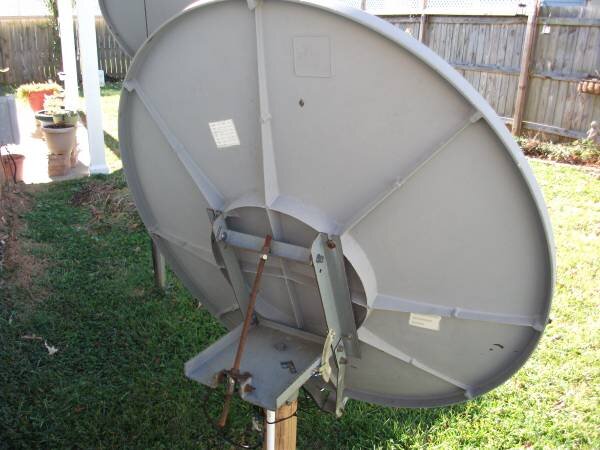 dish 4ft..jpg