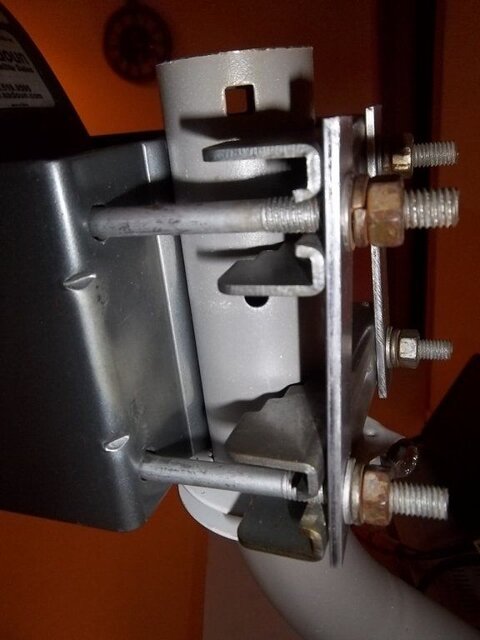 aligned bracket.jpg