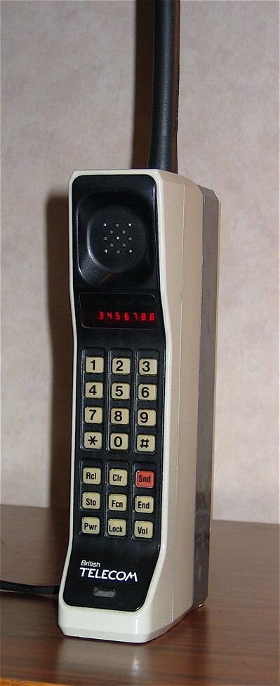 Motorola.DynaTAC8000X.jpg