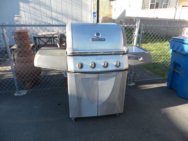BBQs 002.JPG